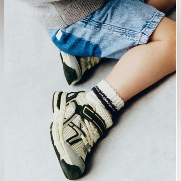 ZARA KIDS MESH SNEAKERS NWOT - Picture 5 of 6